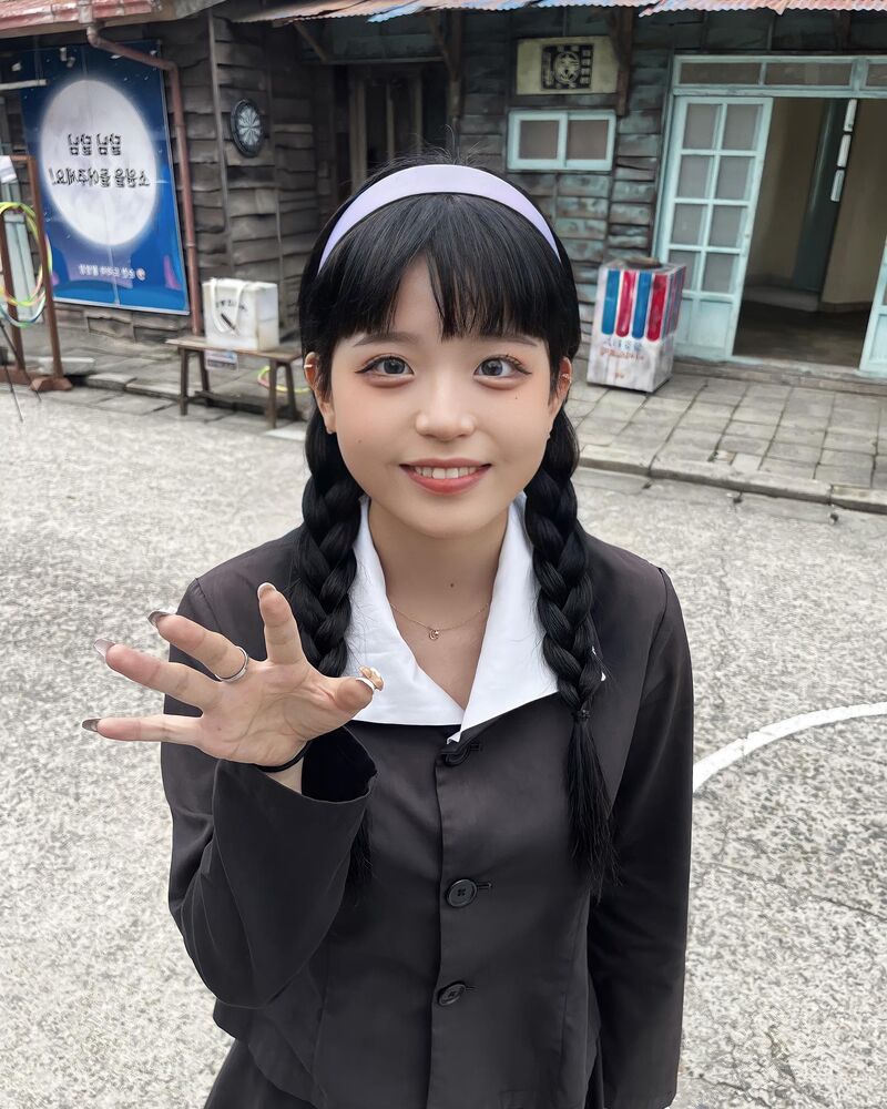 thumb.jpeg-3.jpg